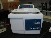 Branson 2510-DTH Ultrasonic Cleaner